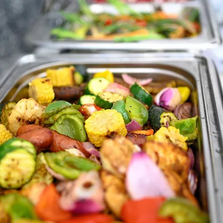 מלון דירות Moris 4*