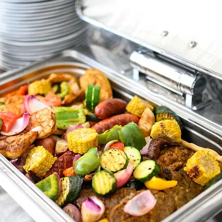 מלון דירות Moris 4*