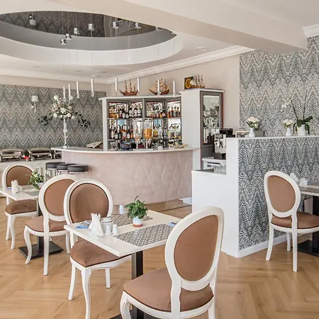 Lägenhetshotell Moris 4*