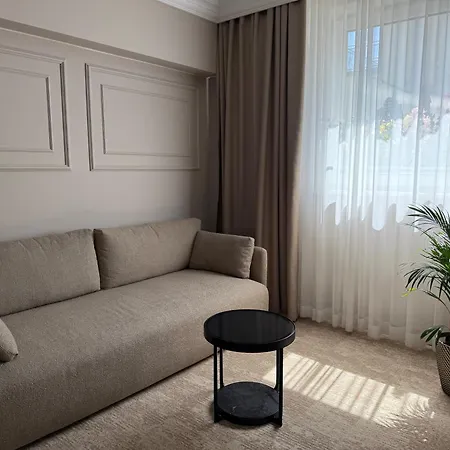 Moris מלון דירות 4*