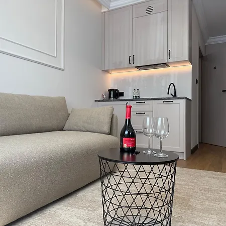 Moris Aparthotel *
