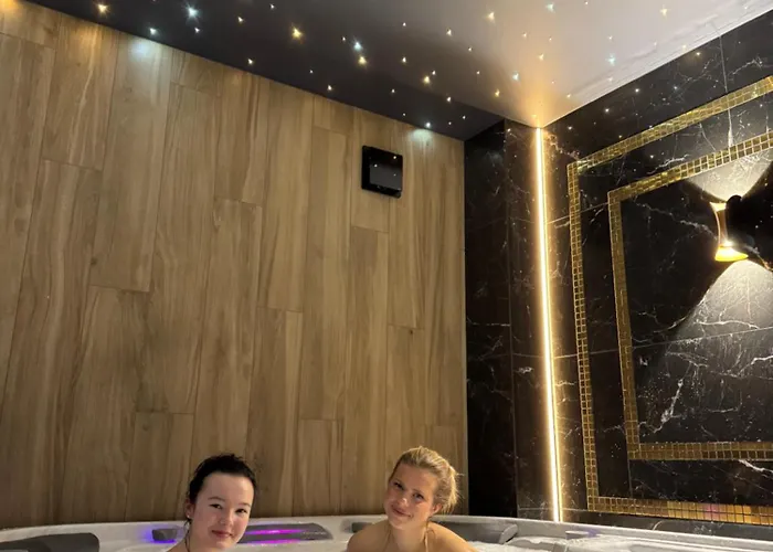 Moris Lägenhetshotell 4*